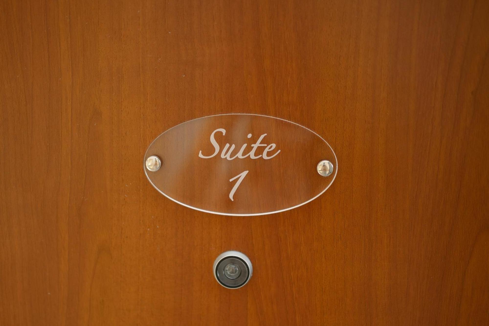 Romano'S Luxury Stay B&B 바리 객실 사진